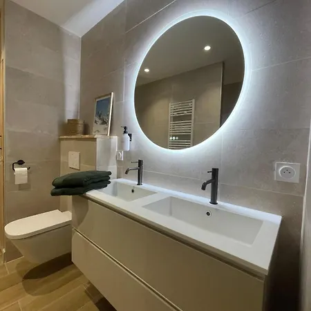 Апартаменты Grand Cosy 10-12 Pers Ax Thermes Centre Terrasse Parking Акс-ле-Терм