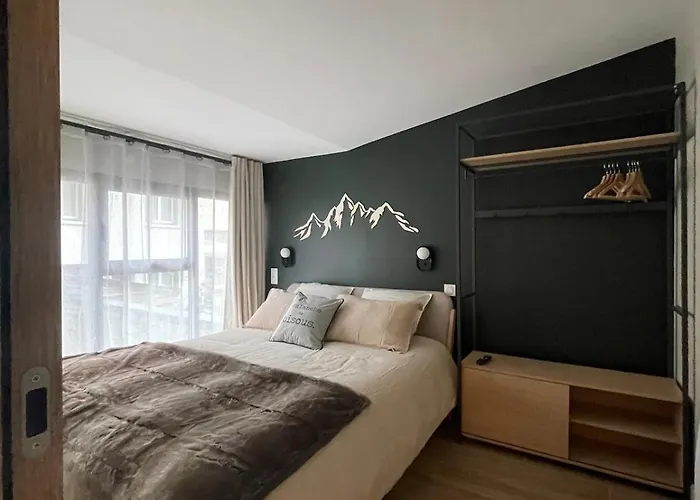 Grand Cosy 10-12 Pers Ax Thermes Centre Terrasse Parking